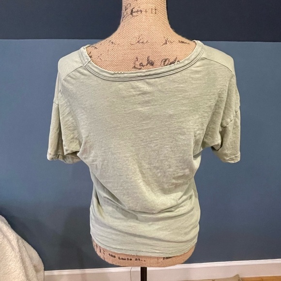 American Eagle distressed shirt - Picture 2 of 5